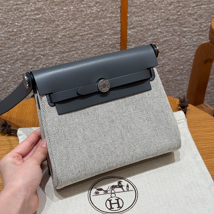 에르메스 미니 에르백 올수공 (컬러 아르두아즈) (은장)