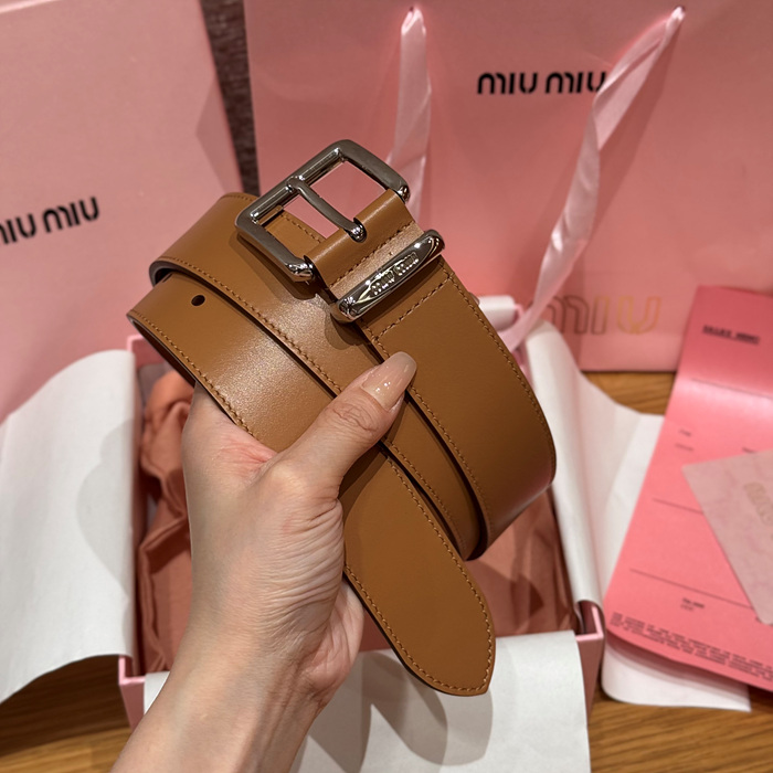 미우미우 클래식 로고 버클 벨트