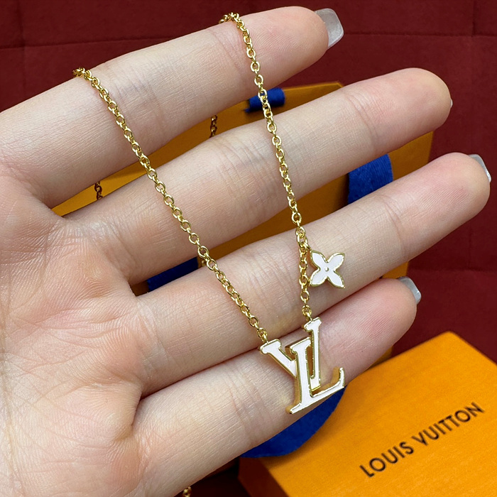 루이비통 아이코닉 에나멜 목걸이