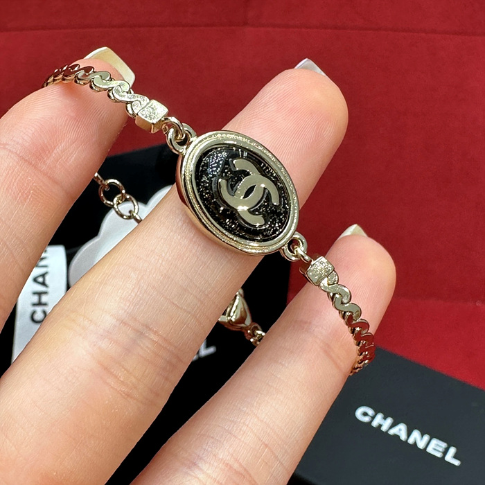 샤넬 에나멜 팔찌