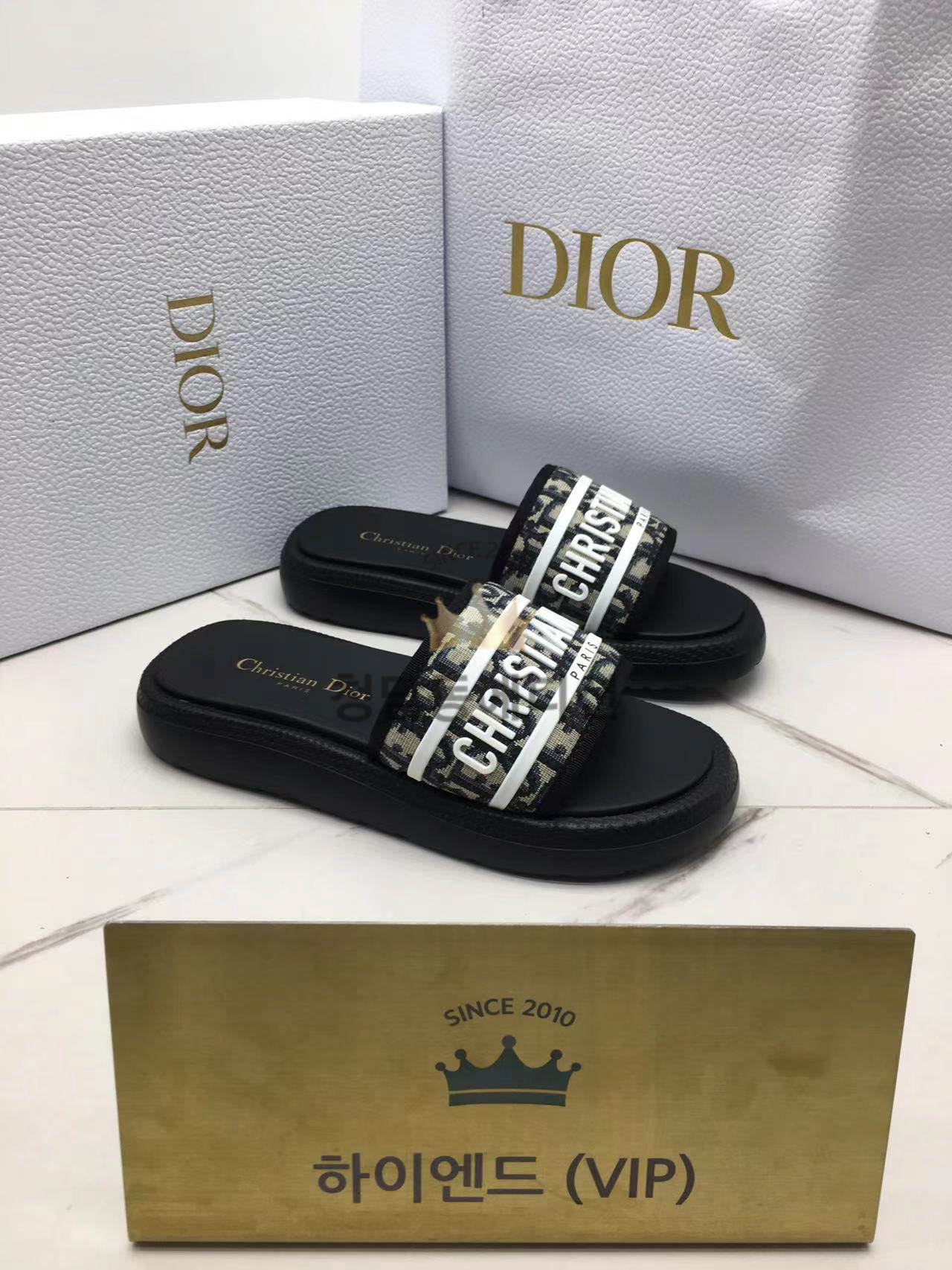 디올 Dioriviera Dway 뮬 (컬러 블랙)