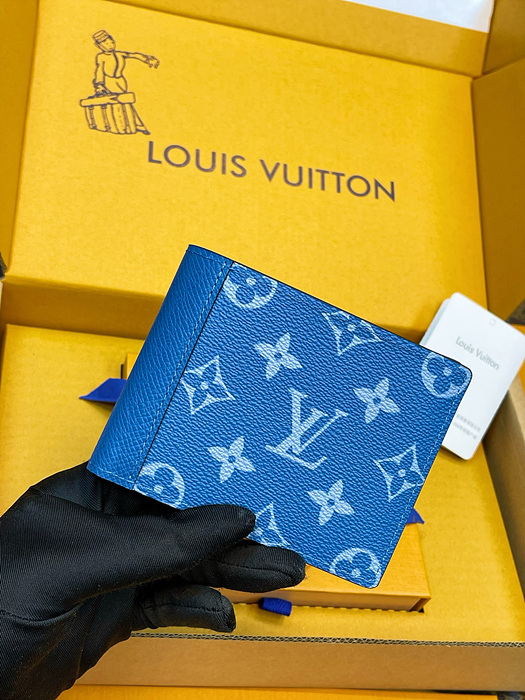 ​루이비통 멀티플 월릿 타이가라마 M30995