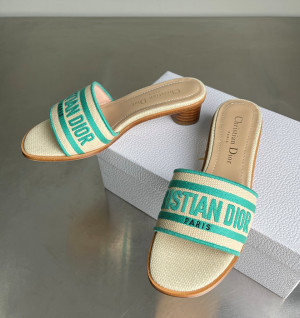 디올 디웨이 뮬 힐