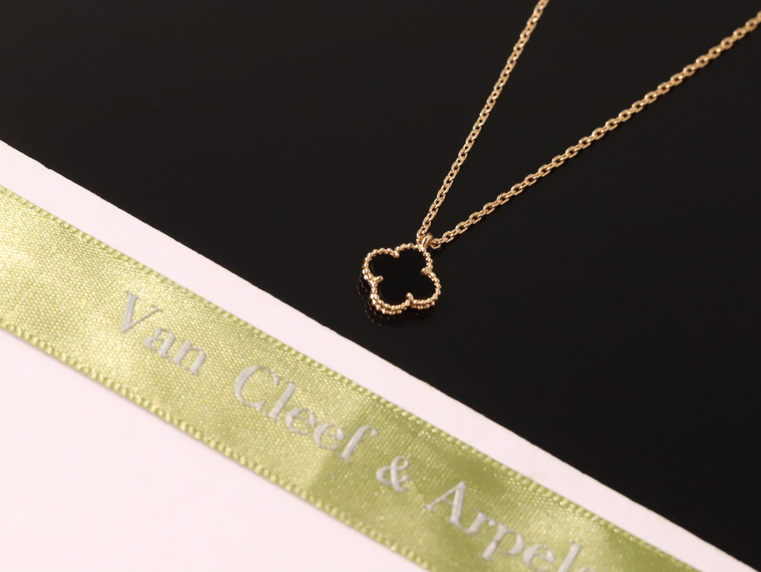 반클리프 앤 아펠 알함브라 목걸이 (스위트) (줄컬러 로즈골드) (V-gold소재)