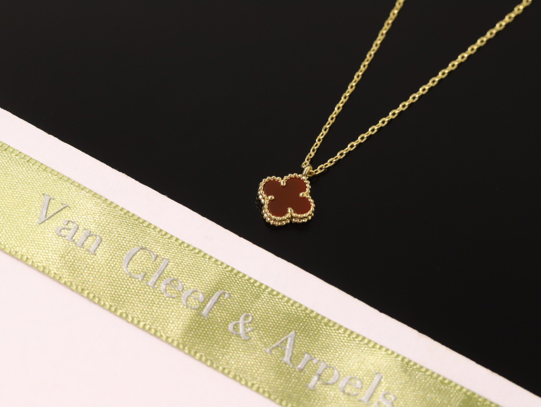 반클리프 앤 아펠 알함브라 목걸이 (스위트) (줄컬러 옐로우골드) (V-gold소재)