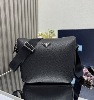 프라다 가죽 숄더백 2VH182