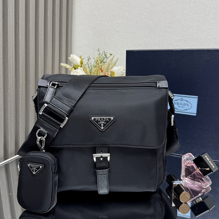 프라다 리나일론 숄더백 1BD994