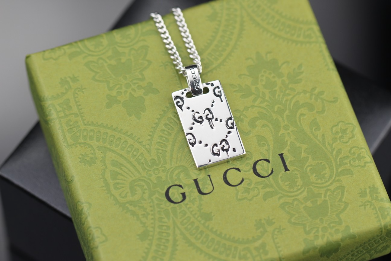 구찌 고스트 목걸이 스몰