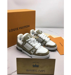 루이비통 트레이너 스니커즈 (남녀공용)