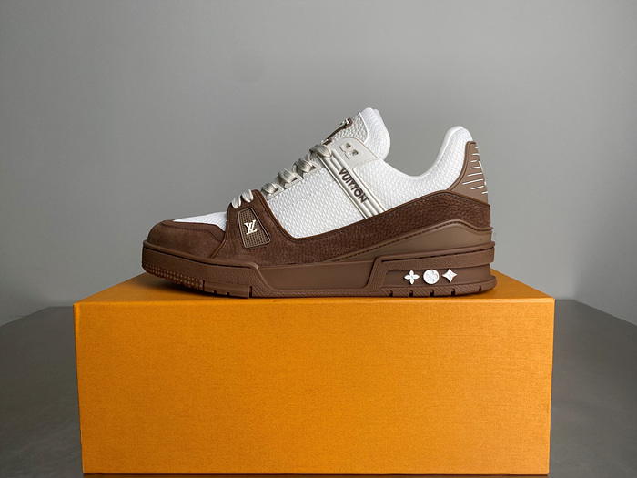 루이비통 트레이너 스니커즈 (남녀공용)