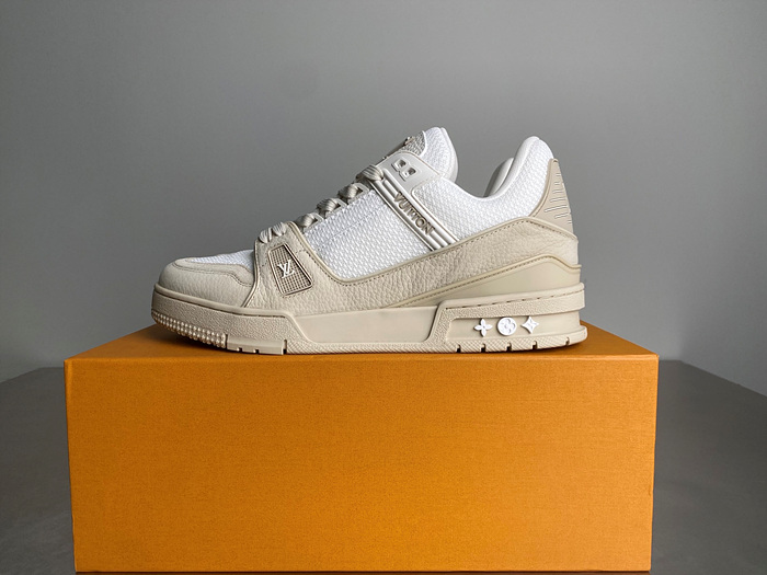 루이비통 트레이너 스니커즈 (남녀공용)