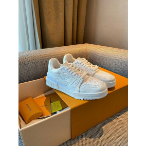 루이비통 트레이너 스니커즈 (남성용)