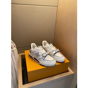 루이비통 트레이너 스니커즈 (남성용)