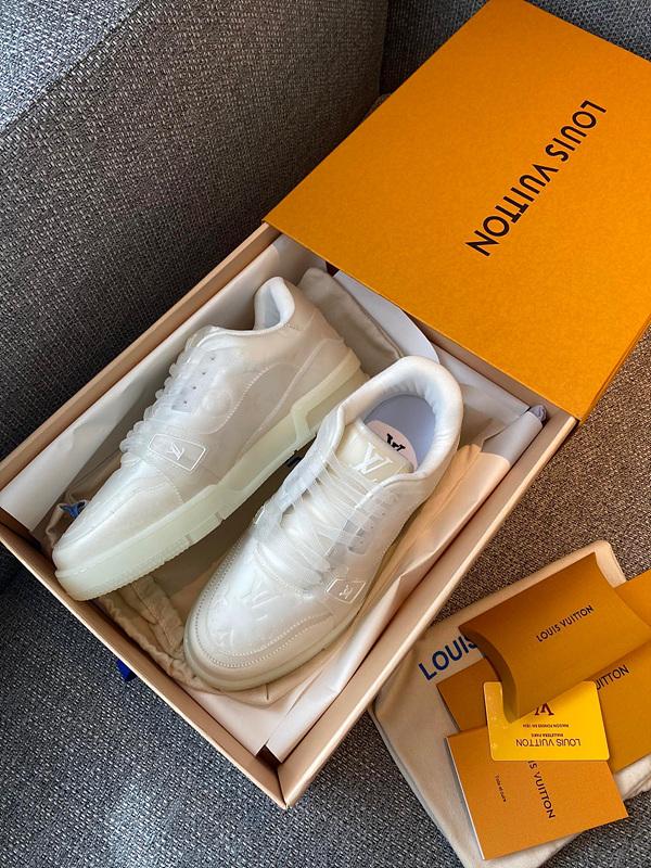 루이비통 트레이너 스니커즈 (남성용)