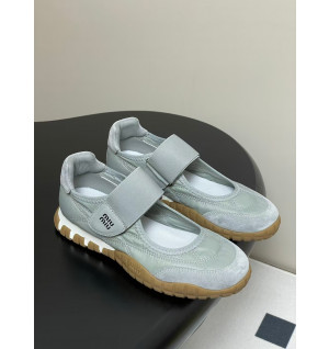 미우미우 타이어 테크니컬 패브릭 스웨이드 발레리나 스니커즈