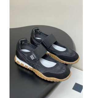 미우미우 타이어 테크니컬 패브릭 스웨이드 발레리나 스니커즈