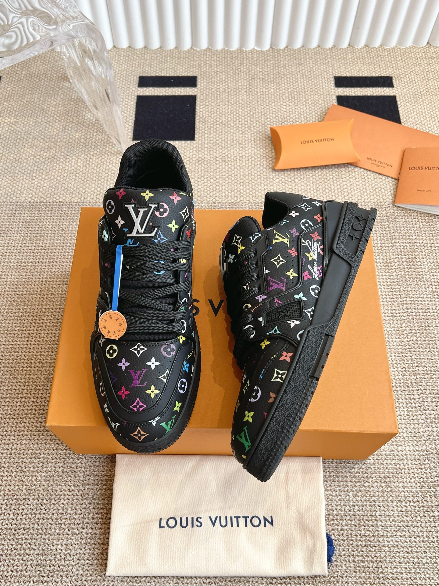 루이비통 LV X TM 트레이너 스니커즈 (남녀공용)