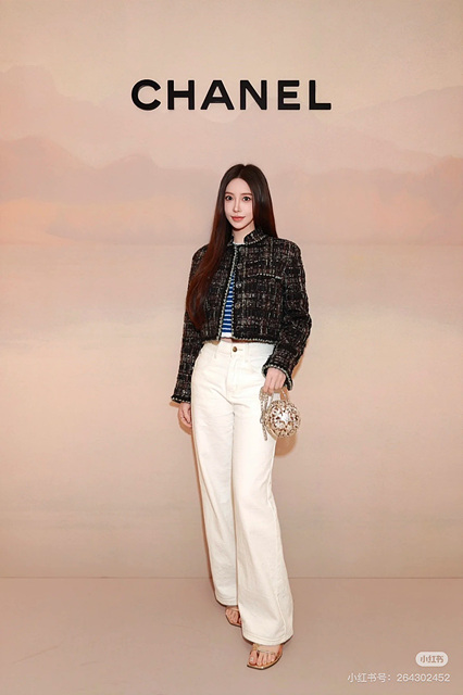 샤넬 멀티컬러 트위드 크롭 자켓