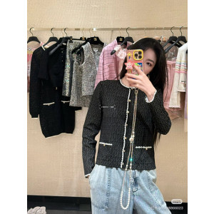 샤넬 배색 라인 트리밍 니트 가디건