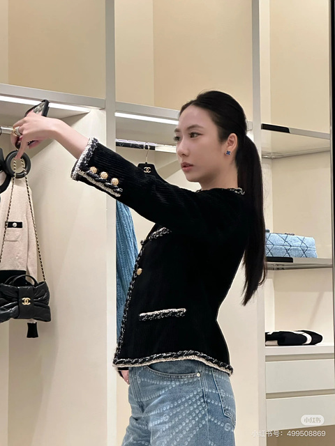 샤넬 블랙 벨벳 트리밍 트위드 자켓