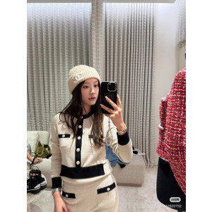 샤넬 배색 니트 가디건 (컬러 아이보리, 블랙)