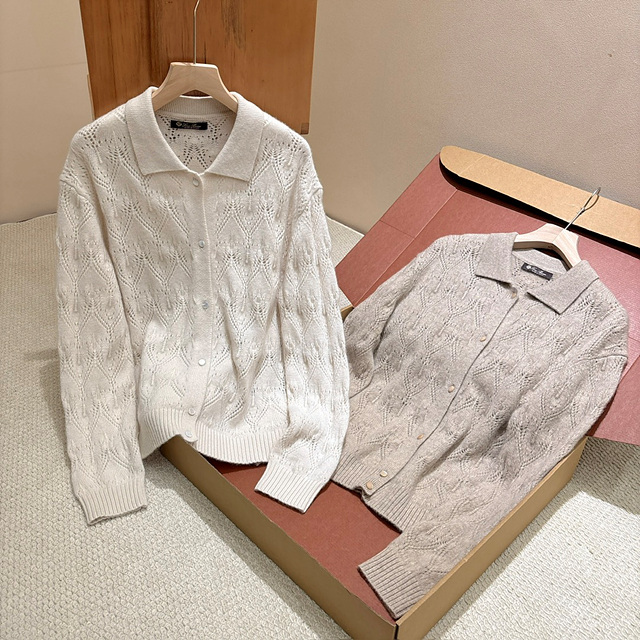 로로피아나 리브 칼라 펀칭 니트 가디건