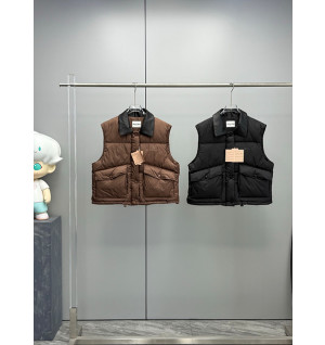 미우미우 레더 카라 패딩 베스트 (컬러 브라운, 블랙)