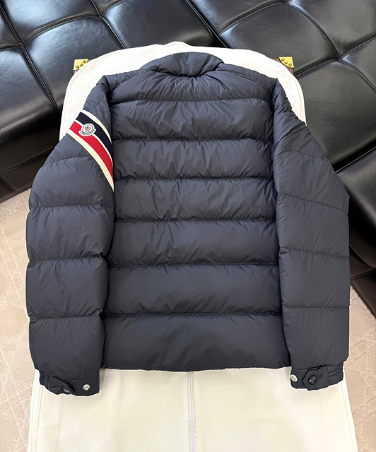 몽클레어 마야(Maya) 다운 재킷 (남성용)