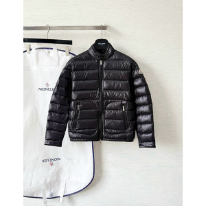 몽클레어 모리슨 라이트 다운 자켓 (남성용) (3COLOR)