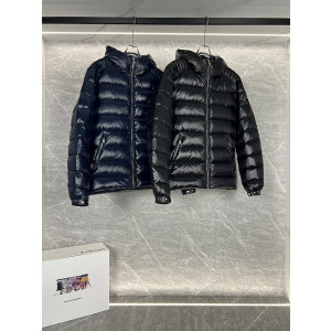 프라다 리나일론 경량 패딩 자켓 (남성용) (컬러 네이비, 블랙)