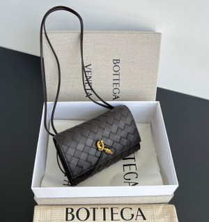 보테가베네타 안디아모 파우치 836940