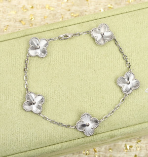 반클리프 알함브라 팔찌 (컬러 화이트골드) (V-gold소재)