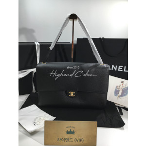샤넬 플랩백 26SS 그레인드 카프스킨 맥시 38.5cm 금장 AS6233